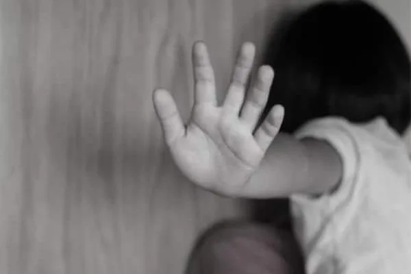 increase in violence against children; 186 POCSO cases registered in six months; Unknowingly, the district administration Mr  குழந்தைகளுக்கு எதிரான வன்முறை அதிகரிப்பு;  ஆறு மாதங்களில் 186 போக்சோ வழக்கு பதிவு; செய்வதறியாமல் மாவட்ட நிர்வாகம் 'திருதிரு