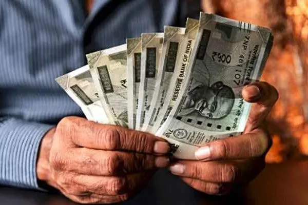 7வது சம்பள கமிஷன் அப்டேட்: மத்திய அரசு ஊழியர்களுக்கான டிஏ உயர்வு இந்த தேதியில் அறிவிக்கப்படும்..!