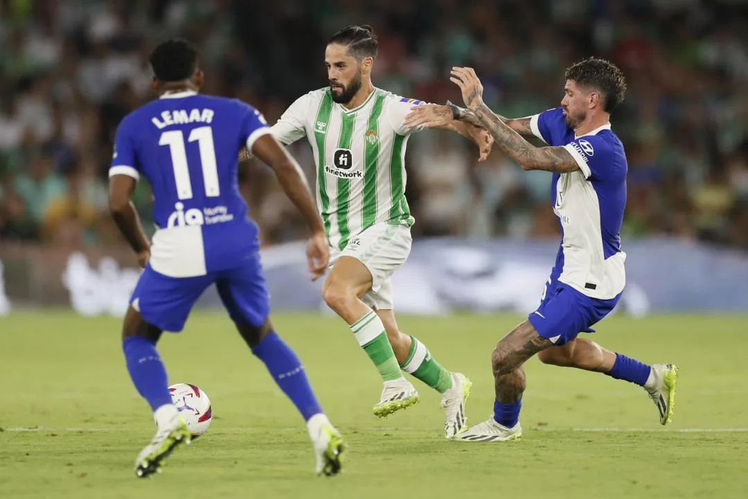 Isco has quickly found his feet at Real Betis. EFE