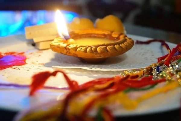 Raksha Bandhan 2023: ராக்கி தட்டு ரெடியா? இத மட்டும் மறந்துடாதீங்க சகோதரிகளே!