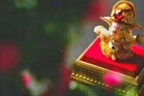 Money: பண பிரச்னையா? வீட்ல இந்த கடவுள் சிலையை வாங்கி வைங்க