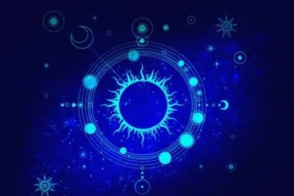 Mass Luck: ஆகஸ்ட் மாத இறுதியில் ராஜயோகம் உச்சம் செல்லும் ராசிக்காரர்கள்