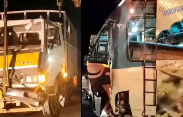 அதிர்ச்சி..!! வேன் மீது பயங்கர வேகத்தில் மோதிய டிப்பர் லாரி..!! 7 பெண்கள் பரிதாப பலி..!!