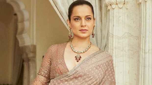 ’இந்தியா’ என்ற பெயரை நேசிக்க அதில் என்ன இருக்கிறது..? ’நாம் இந்தியர்கள் அல்ல… பாரதியர்கள்’..!! நடிகை கங்கனா ரனாவத் பரபரப்பு பதிவு..!!