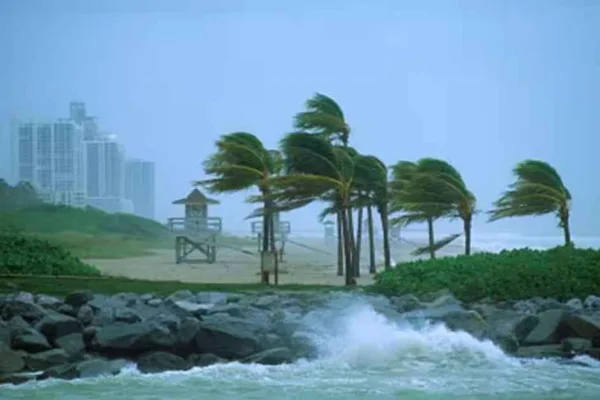 ’இந்த 3 நாட்கள் ரொம்ப முக்கியம்’..!! ’மீனவர்களே அந்த பக்கம் போகாதீங்க’..!! வானிலை மையம் எச்சரிக்கை..!!