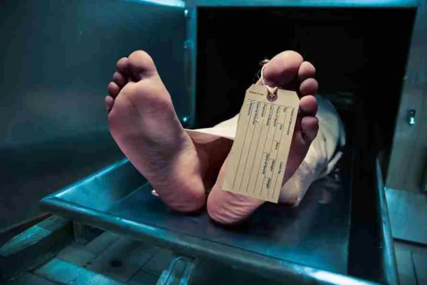 ஒரே வீட்டில் 15 சடலங்கள்..!! அதிர்ந்துபோன மீட்புக் குழு..!! அதிர்ச்சியில் பொதுமக்கள்..!! நடந்தது என்ன..?