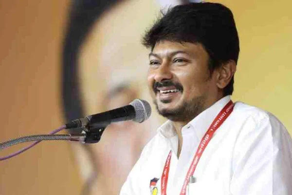 சனாதன ஒழிப்பு..!! உதயநிதியின் கன்னத்தில் செருப்பால் அடித்தால் ரூ.10 லட்சம் பரிசு..!! அறிவித்தது யார் தெரியுமா..?