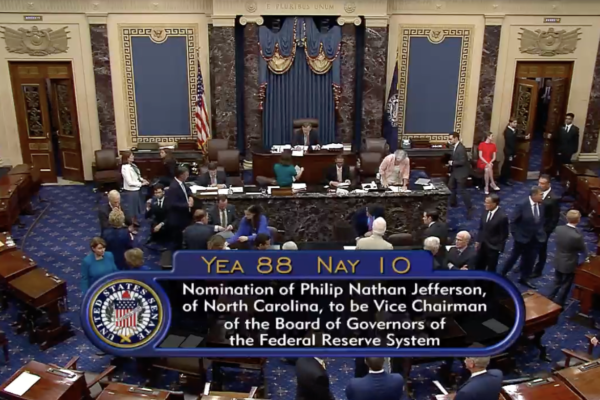 பெடரல் ரிசர்வ் துணைத் தலைவராக பிலிப் ஜெபர்சனை அமெரிக்க செனட் உறுதி செய்தது