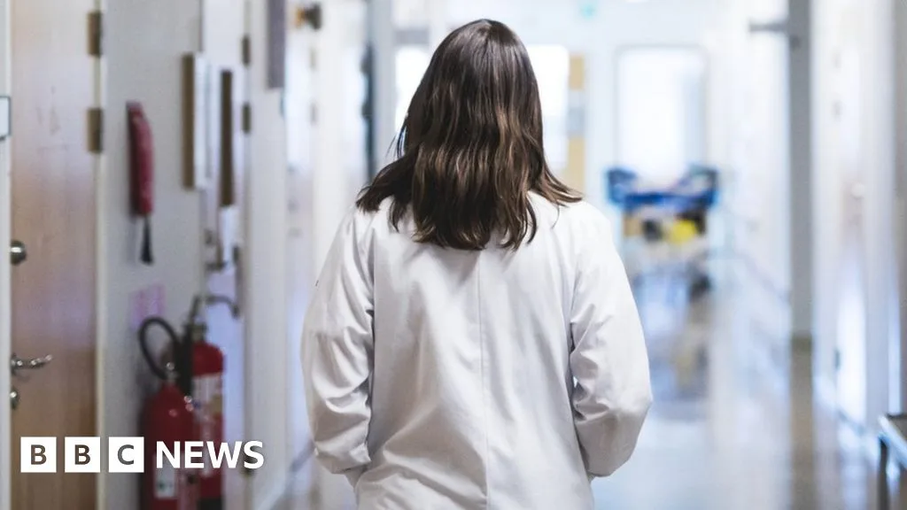Sexual harassment: Women medics in NHS 'pressured into sex'
