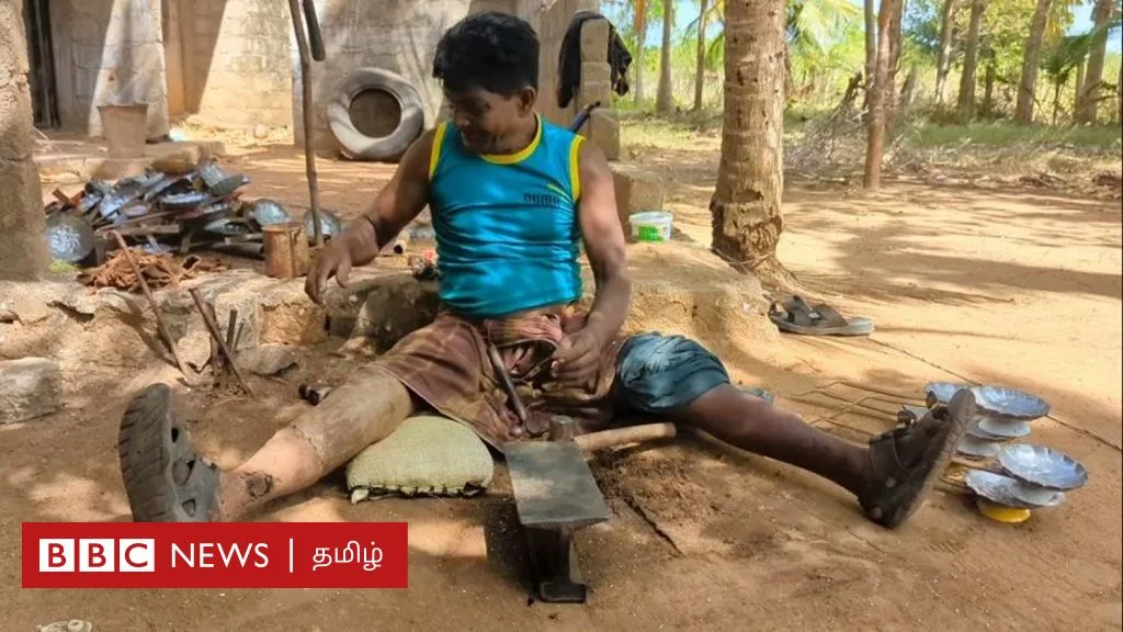 விடுதலைப் புலிகள் தளபதிகளுடன் கால்பந்து விளையாடிய மைத்திரியின் இன்றைய நிலைமை