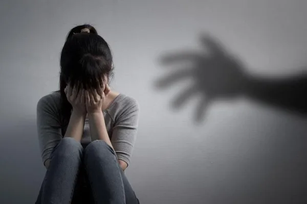 Crime: இன்ஸ்டா காதலுனுடன் இரவில் தனிமையில் சந்திப்பு! இளம்பெண்ணை பாலியல் துன்புறுத்தல் செய்த இருவருக்கு போலீஸ் வலை