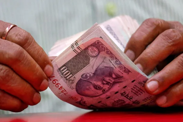 ஜேபி மோர்கன் பத்திரக் குறியீட்டில் சேர இந்தியா பச்சை விளக்கு பெறுகிறது;  ரூபாய், பத்திரங்கள் ஆதாயம்