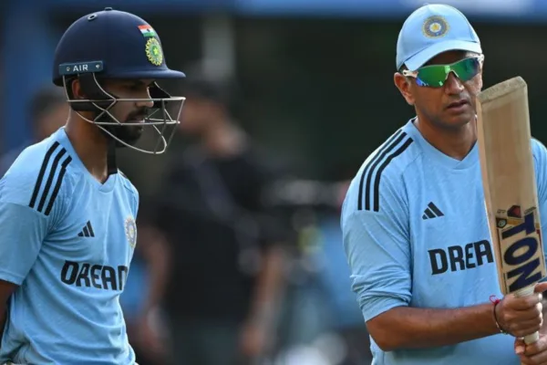 உலகக் கோப்பைக்கான இறுதிவட்ட ஒருக்கம்;  இந்தியா-ஆஸ்திரேலியா இடையேயான ஒருநாள் கிரிக்கெட் தொடரின் முதல்மத்ஸரம் இன்று, உலக கோப்பை இந்தியா-ஆஸ்திரேலியா இடையேயான ஒருநாள் கிரிக்கெட் தொடருக்கான இறுதிகட்ட பணிகள் இன்று தொடங்குகிறது.