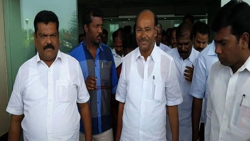 Ramadoss: ஊதிய முரண்பாடு அநீதி..இடைநிலை ஆசிரியர்களுக்கு நீதி வழங்குக - ராமதாஸ்