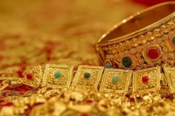Today Gold Rate : மாற்றமில்லை மக்களே! மகிழ்ச்சியளிக்கும் இன்றைய தங்கம் விலை!