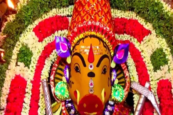 Varahi Amman: கடன் தொல்லை தீர வேண்டுமா? - இந்த அம்மனை வழிபடுங்கள்!