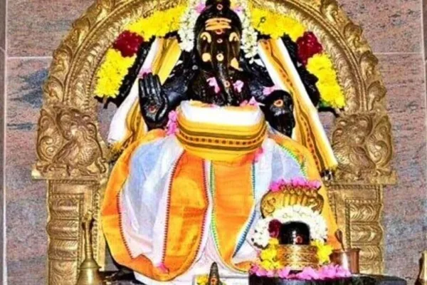 குழந்தை பாக்கியம் அருளும் 400 ஆண்டுகள் பழமையான வெயிலுக்கு உகந்த விநாயகர்!