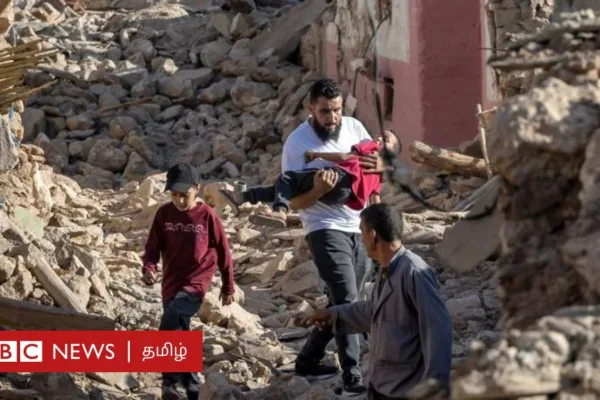 மொராக்கோ நிலநடுக்கம்: உருக்குலைந்த கட்டடங்களுக்கு நடுவே உறவுகளை தேடும் மக்கள்