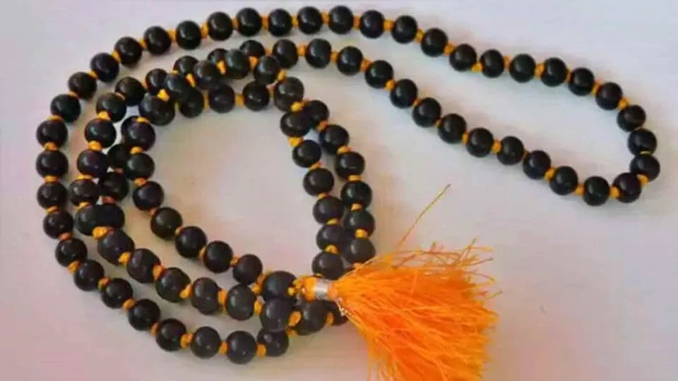 Karunkali Maalai: இந்த ராசிக்காரர்களுக்கு கோடீஸ்வர யோகத்தை தரும் கருங்காலி மாலை