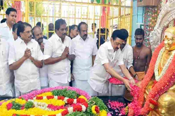 ஆளுநர் மாளிகை மீது பெட்ரோல் குண்டு வீச்சா..? திட்டமிட்ட பொய்..!! முதலமைச்சர் மு.க.ஸ்டாலின் பரபரப்பு பேட்டி..!!