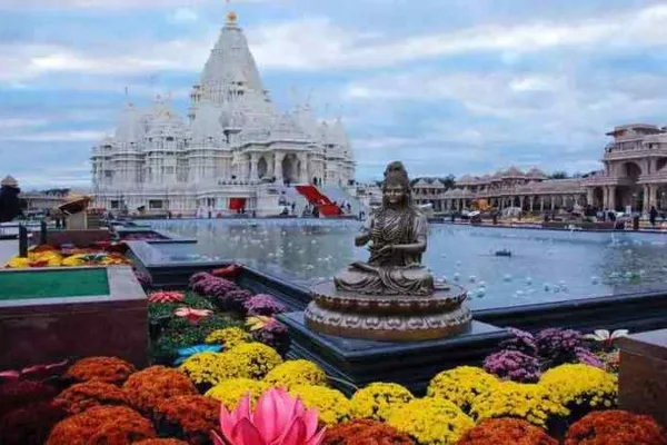 உலகின் மிகப்பெரிய 2-வது இந்து கோயில்..!! எங்கு இருக்கு தெரியுமா..? என்னது அமெரிக்காவுலயா..?
