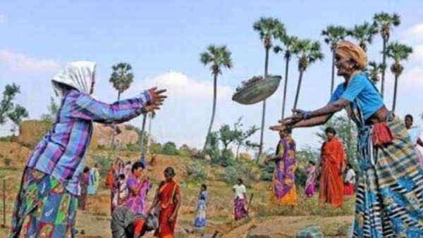’என்னது 100 நாள் வேலை திட்டம் இனிமே கிடையாதா’..? ’பணமே இல்லையாம்’..!! கைவிரித்த மத்திய அரசு..?