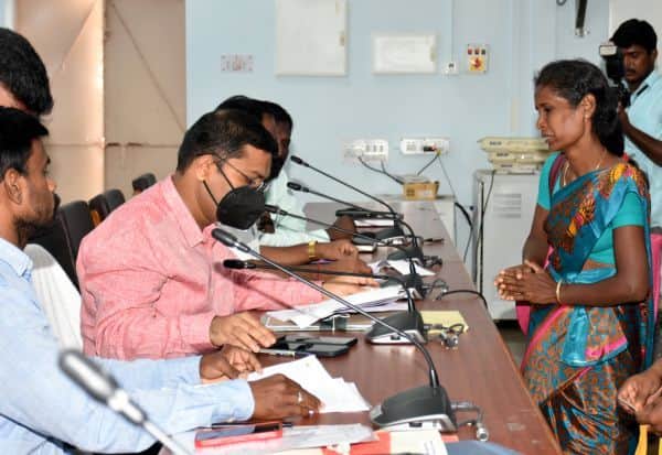 Flag Day collection scam: Collector praises government officials  கொடி நாள் வசூலில் கள்ளக்குறிச்சி  சாதனை: அரசு அலுவலர்களுக்கு கலெக்டர் பாராட்டு