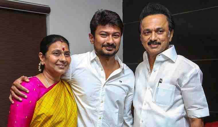 கோயில் கோயிலாக சுற்றும் மனைவி..!! கணவர் மு.க.ஸ்டாலின் சொன்ன காரணத்தை பாருங்க..!!