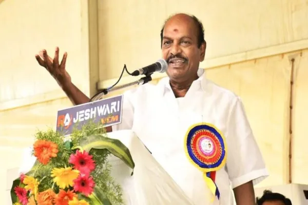 திமுக எம்பி ஜெகரட்சகனின் கல்வி நிலையங்களில் அனல் பறக்கும் ஐடி ரெய்டு..பின்னணி என்ன?