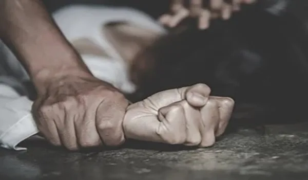 “நம்ம எல்லாரும் சேர்ந்து என் மனைவியோட…” குழந்தைக்காக கணவர் செய்த அசிங்கமான செயல்..