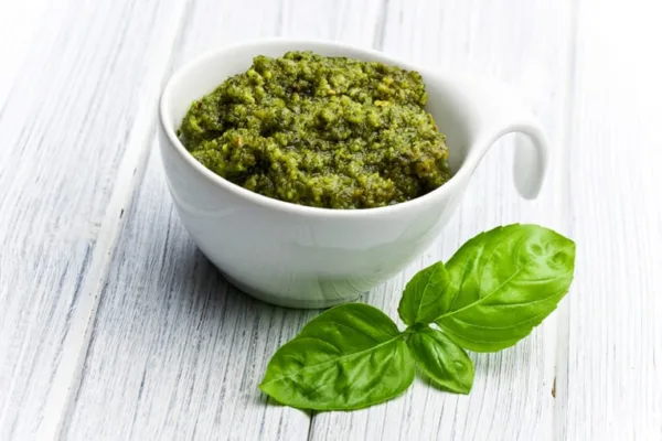 மக்களே உஷார்!!! காலாவதியான சட்னியை சாப்பிட்ட பெண்ணிற்கு நேர்ந்த சோகம்..