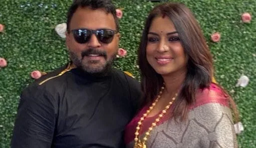 ‘என் பொண்டாட்டி ஊருக்கு போயிட்டா’ என்பது போல, என் கணவர் பிக்பாஸ் போனதை உணர்கிறேன்!… மலேசிய வாசுதேவனின் மருமகள்!