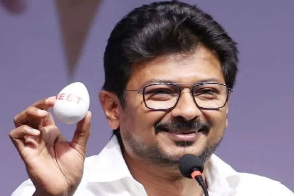'0' எடுத்தால் போதும் டாக்டர் ஆகிவிடலாம்..புது கெட்டப்பில் அமைச்சர் உதயநிதி பேச்சு!
