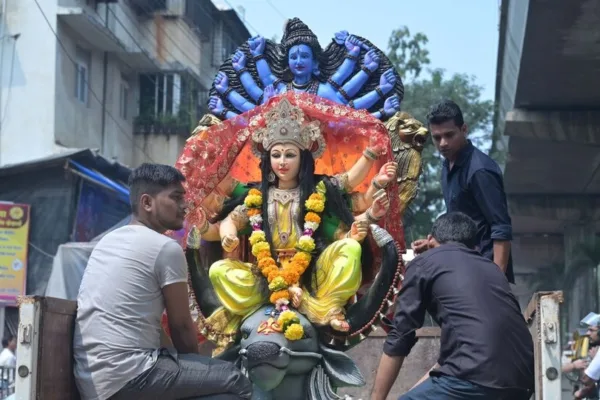 Navaratri: நவராத்திரியில் 30 ஆண்டுகளுக்கு பின் 3 யோகங்கள் ஐக்கியம்.. எந்த 3 ராசிக்கு பண கொட்டும் பாங்க!