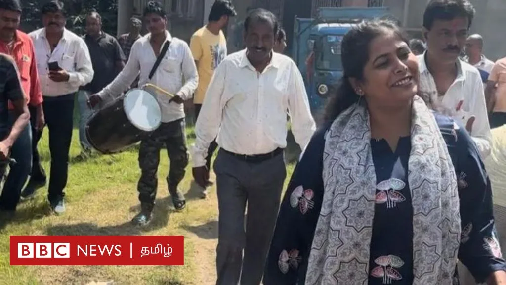விவாகரத்து பெற்ற மகளை மேளதாளத்துடன் வீட்டிற்கு அழைத்து வந்த தந்தை - என்ன நடந்தது?