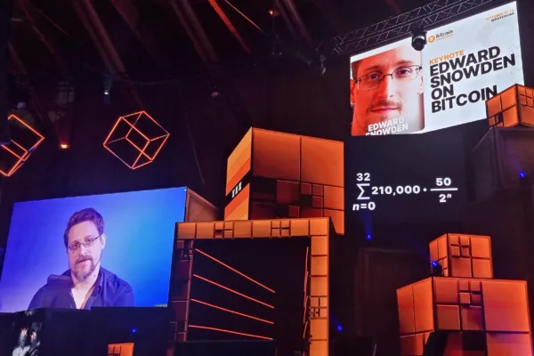 Bitcoin ஆம்ஸ்டர்டாம்: BTC அடிப்படைகளில் கவனம் செலுத்துங்கள் என்கிறார் எட்வர்ட் ஸ்னோவ்டென்