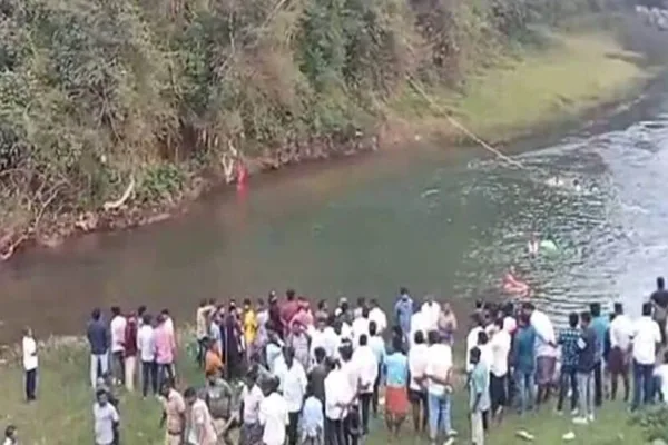 Kovai Students: ஆற்றில் மூழ்கி கல்லூரி மாணவர்கள் 5 பேர் பலி..சுற்றுலா வந்தபோது சோகம்!