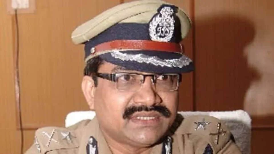 Pramod Kumar IPS: 'பாசி நிறுவன உரிமையாளரை கடத்தி பணம் பறித்த வழக்கு' ஐஜி பிரமோத்குமார் நீதிமன்றத்தில் சரண்!
