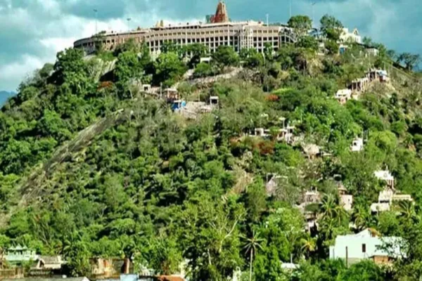 Palani: அன்னதானத்தில் முறைகேடு புகார் எதிரொலி! பழனி கோயிலில் டோக்கன் சிஸ்டம் அமல்!