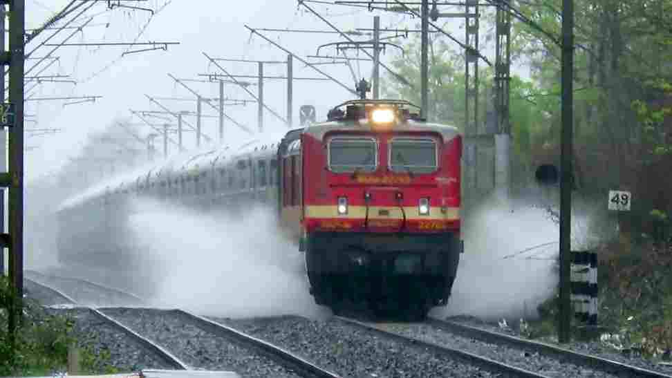 இன்றுகாலை 8 மணிக்கு முன்பதிவு தொடக்கம்!… தாம்பரம் – நாகர்கோவில் இடையே தீபாவளி சிறப்பு ரயில்!