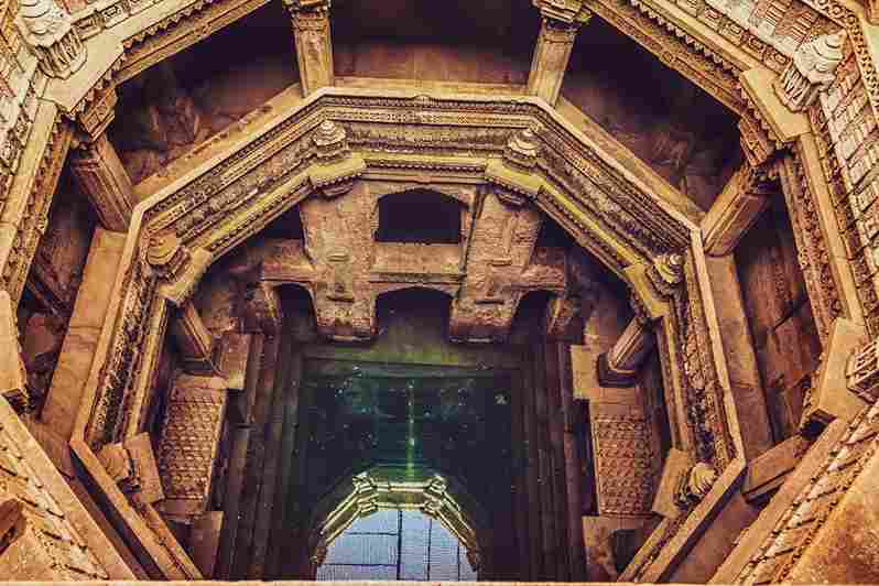 கிணறுகளில் இவ்வளவு அதிசயங்களா?… திகைக்க வைக்கும் இந்தியாவின் கட்டிடக்கலை சுவாரஸ்யம்!
