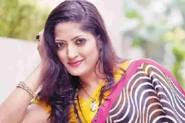 பிரபல நடிகை மர்ம மரணம்..!! கழுத்தில் காயம்..!! மருத்துவமனையில் இருந்து ஓடிய தோழி..!! அதிர்ச்சி தகவல்..!!