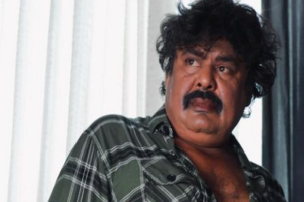 மன்சூர் அலி கான், திரிஷா: பாலியல் வன்புணர்வுக் காட்சி பற்றி பெருமையாகப் பேசத் துணிவது ஏன்?