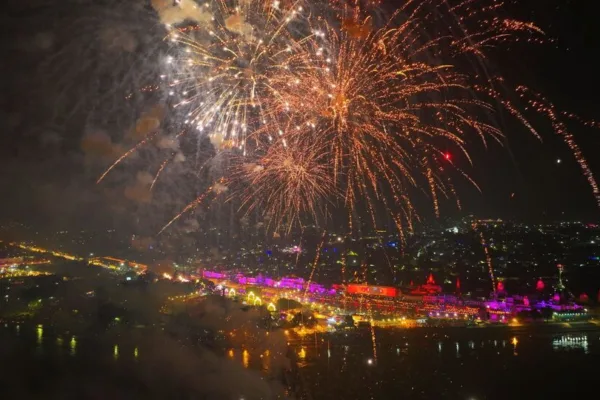 Diwali 2023: இருளை நீக்கி ஒளியைப் பரப்பும் பண்டிகையான தீபாவளியின் புராண கதை