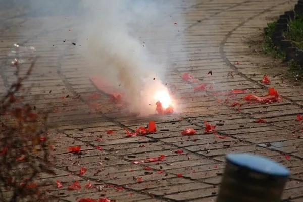 Diwali: ’இன்று தீபாவளி! பட்டாசு வெடிக்க இதுதான் நேரம்! மீறினால் என்ன நடக்கும் தெரியுமா?’