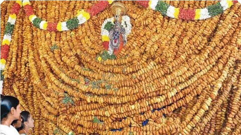 விசா கிடைப்பதில் சிக்கலா? .. வெளிநாடு செல்லும் யோகம் தரும் திருச்சி கல்லுக்குழி ஆஞ்சநேயர்!