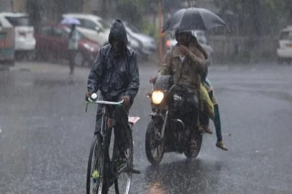 Rain Update : மக்களே உஷார்.. நீலகிரி கோயம்புத்தூரில் மிக கனமழைக்கு வாய்ப்பு.. 8 மாவட்டங்களில் பலத்த மழை கொட்ட போகுதாம்!