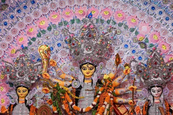 Durga Devi: துர்காமன் எனும் கொடிய அசுரனை அழித்த துர்கா தேவியின் சிறப்புகள்