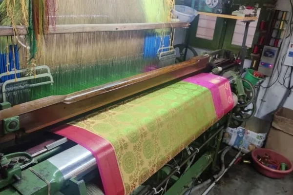 Tiruppur: முடங்கியது ஜவுளி உற்பத்தி.. திருப்பூர், கோவையில் தொடங்கியது ஸ்டிரைக்!