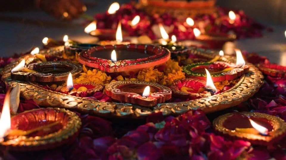 Deepavali Special : தனதிரியோதசி யோகம் என்றால் என்ன? தீபாவளிக்கு முன் அதிர்ஷ்டம் கிடைக்க என்ன செய்யவேண்டும்?